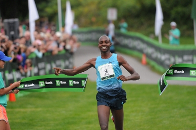 Professional field announced for 2014 TD Beach to Beacon 10K Road Race on Aug. 2(Claudia Murray photo).