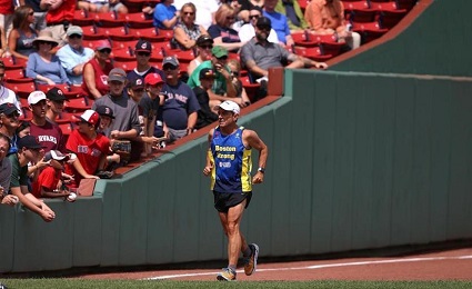 Dave McGillivray, recipient of The Sports Museum Lifetime Achievement Award, returned to Fenway Park in 2018 to commemorate cross country run.