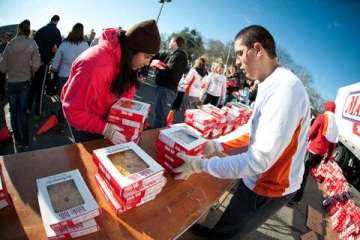 Long-sleeved hoodie tee for runners at 2017 Thanksgiving Day Feaster Five Road Race - register at www.feasterfive.com.