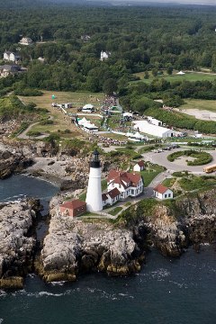 Registration for the 2012 TD Bank Beach to Beacon 10K in Cape Elizabeth, Maine, begins in mid-March