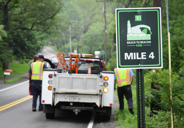 Mile Markers placed for TD Beach to Beacon 10K Road Race on Aug. 3 in Cape Elizabeth.