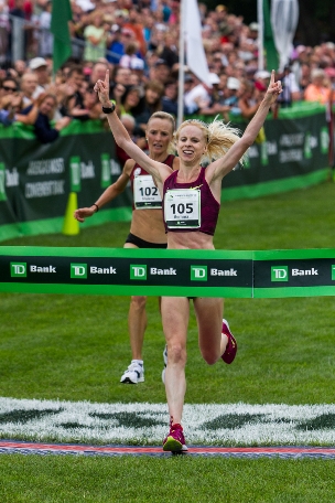 Defending champion Gemma Steel of Great Britain is returning to the 2015 TD Beach to Beacon 10K on Aug. 1 in Cape Elizabeth, Maine.