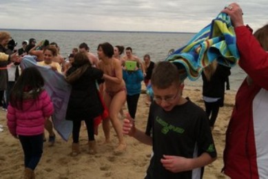 Long Island Polar Dip to benefit Camp Sunshine set for March 1 in Huntington, N.Y.