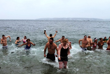 Portland Polar Dip to benefit Camp Sunshine on Feb. 21 at East End Beach.