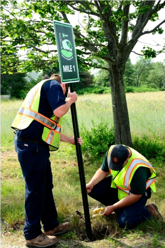 Mile Markers placed for TD Bank Beach to Beacon 10K Road Race. Photo courtesy of Photography by Ann Kaplan