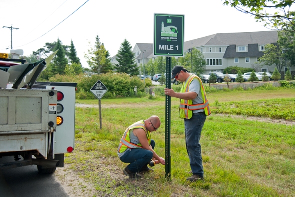 Mile Markers placed for TD Beach to Beacon 10K Road Race on Aug. 1 in Cape Elizabeth.