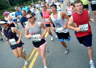 Though careful planning, TD Bank Beach to Beacon 10K officials are able to get 6,000 runs to the start line in a safe and orderly fashion. Photo courtesy of Black Cow Photos.