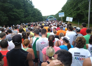 Greening efforts by the TD Bank Beach to Beacon 10K have reduced waste generated to 0.7 pounds per runner. Photo courtesy of Black Cow Photos.