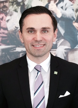 Serge Shapiro, new Sales and Service Manager at TD Bank in Edison, NJ.