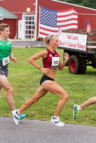 Shalane Flanagan placed second at the 2014 TD Beach to Beacon 10K. Kevin Morris photo.